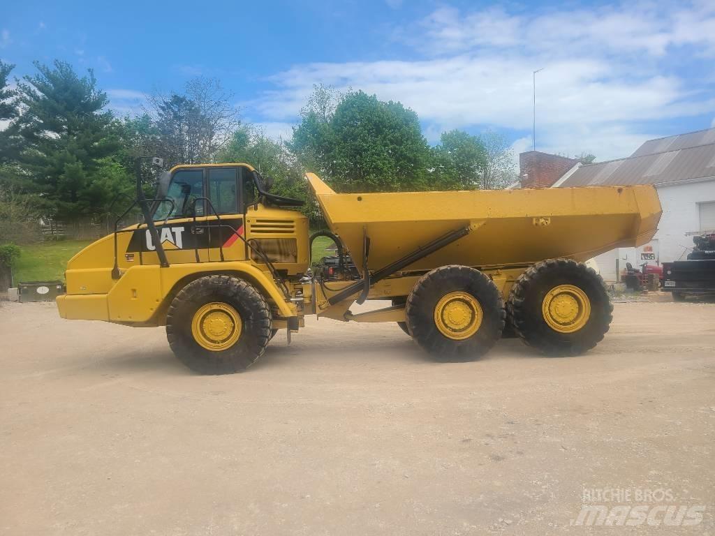 CAT 725 Kĺbové nákladné autá