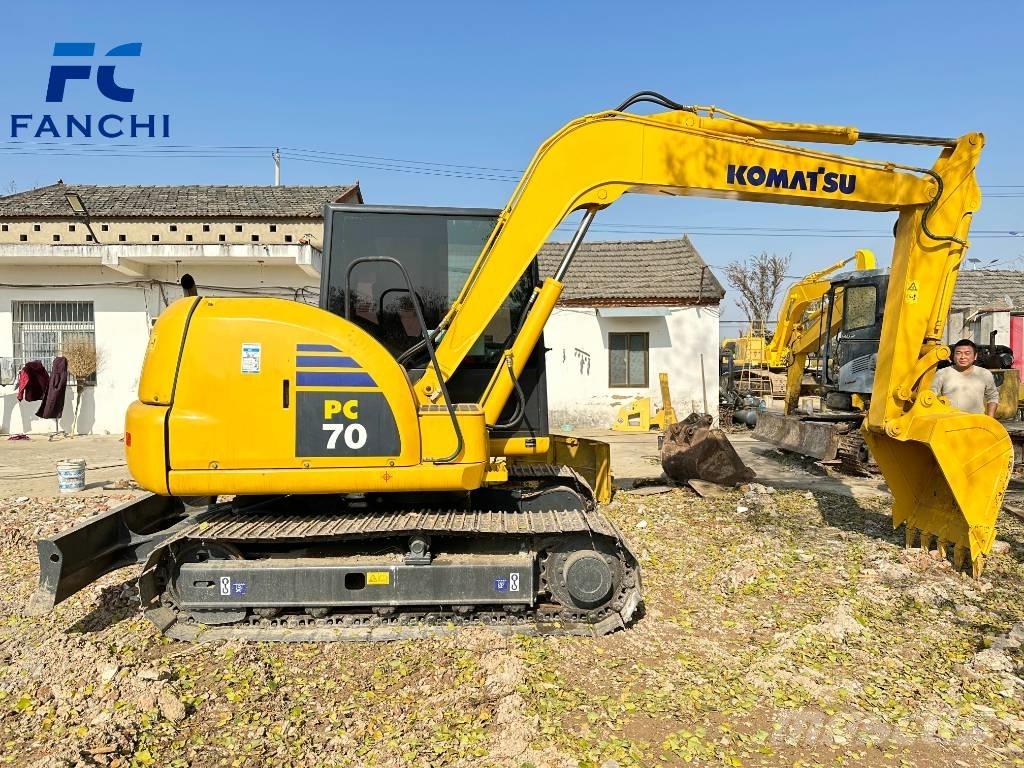 Komatsu PC 70 Pásové rýpadlá