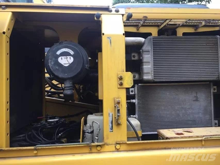 Komatsu pc200-7 Pásové rýpadlá