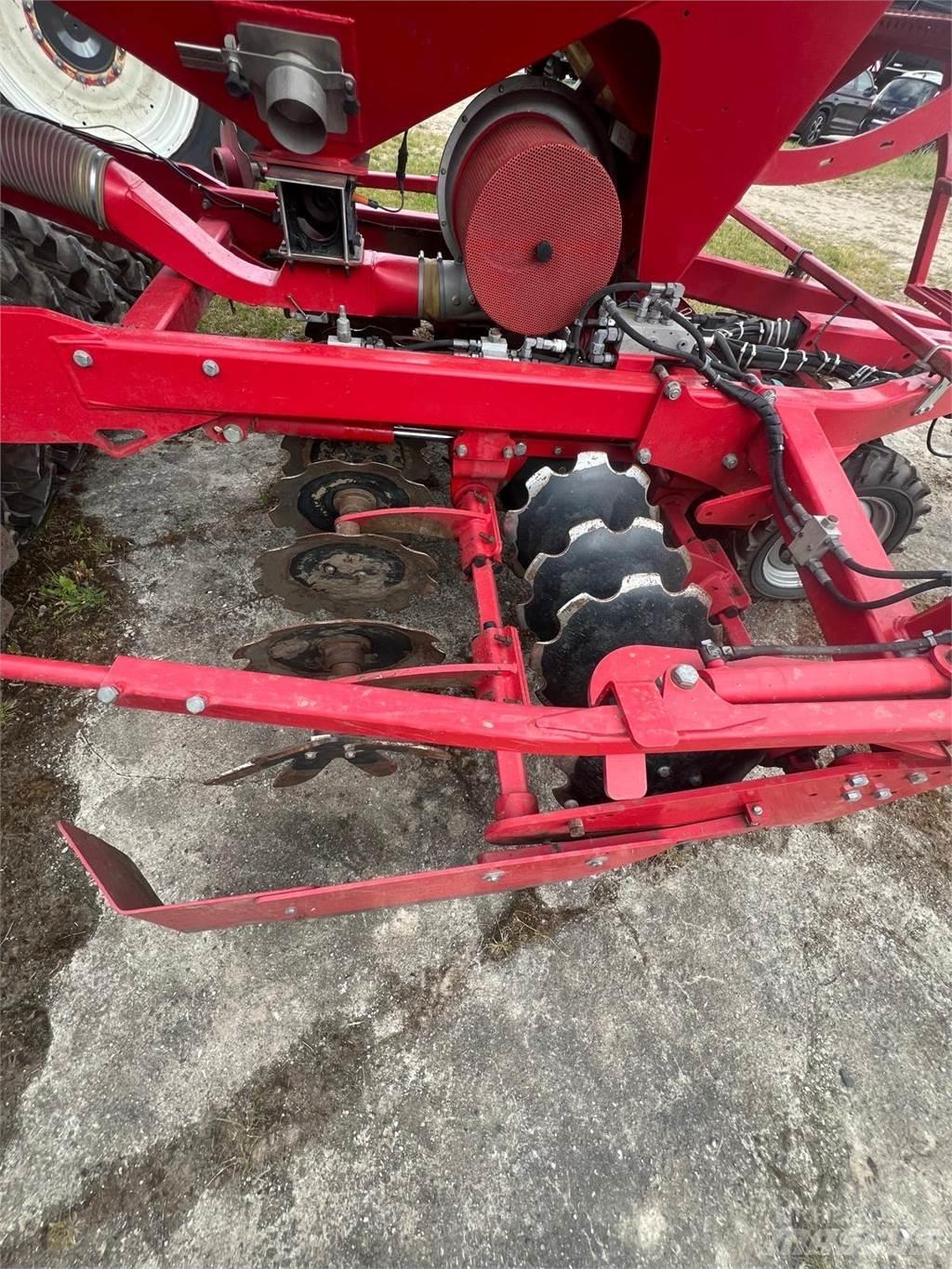 Horsch Pronto 3 DC Mechanické sejačky