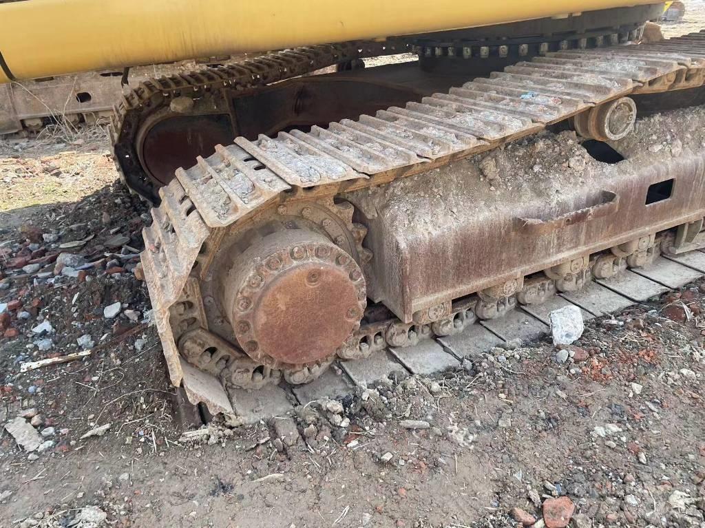 CAT 329 D Pásové rýpadlá