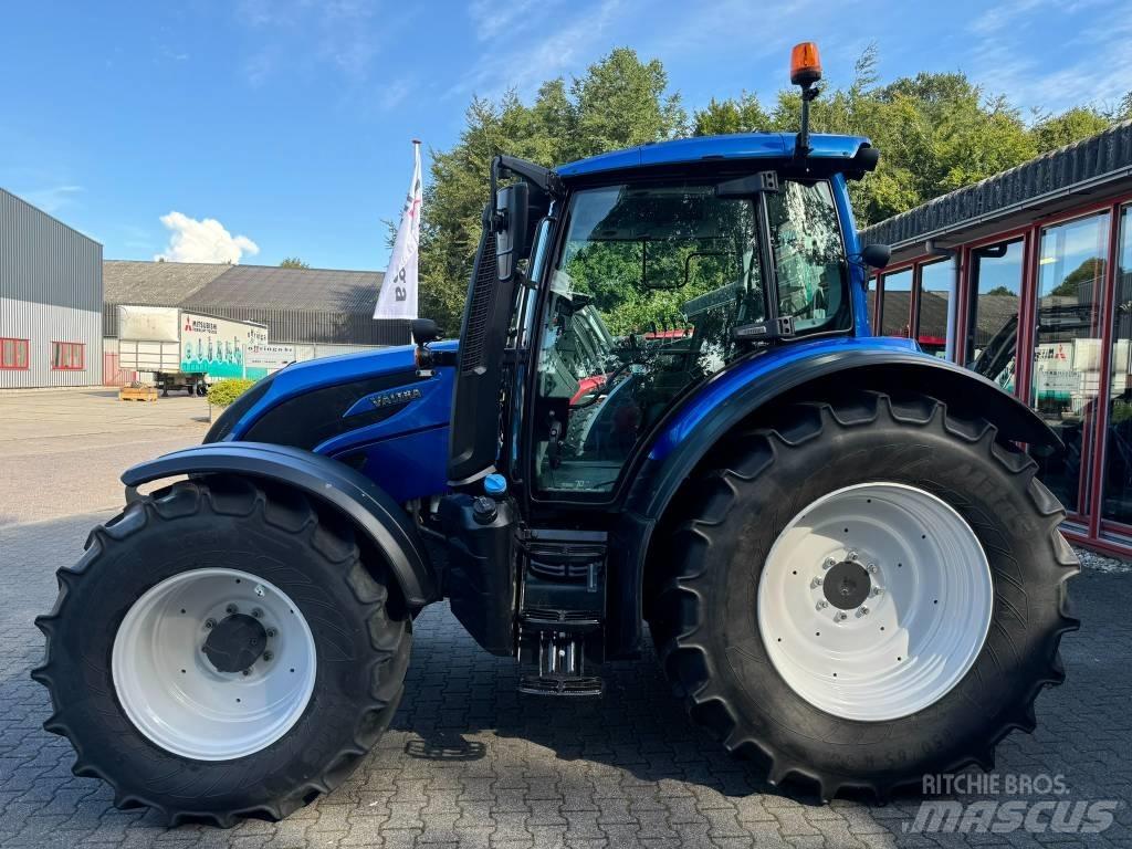 Valtra N 174 A Traktory