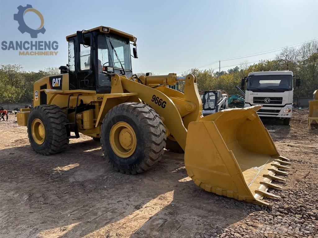 CAT 966 G Kolesové nakladače