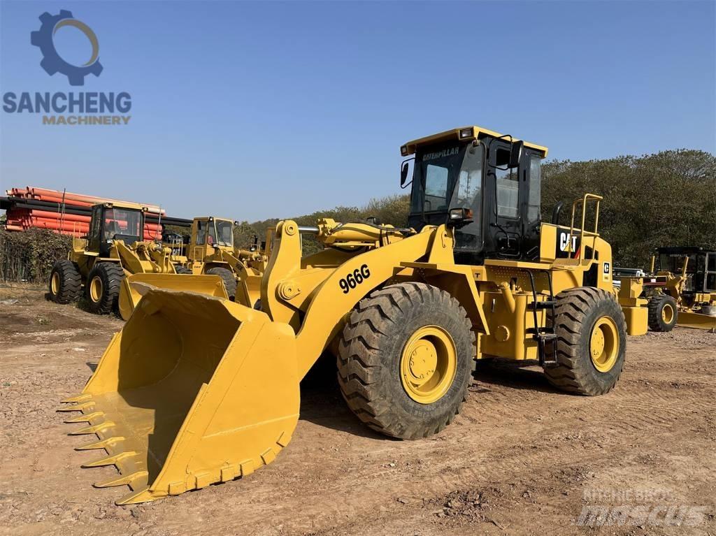 CAT 966 G Kolesové nakladače