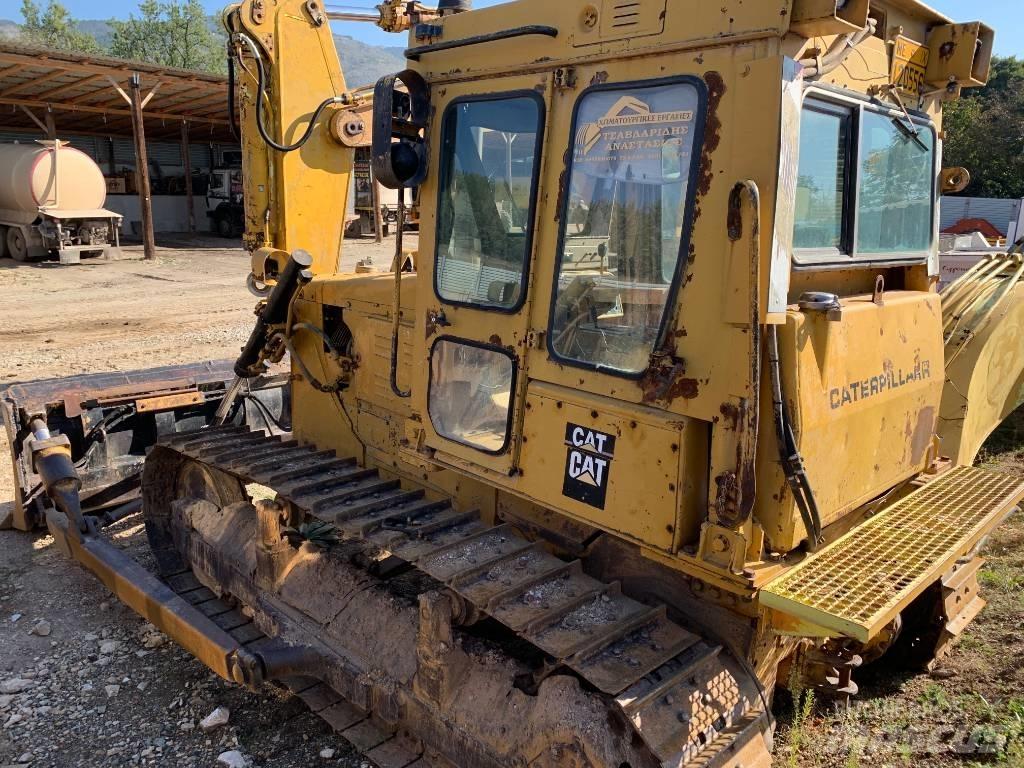 CAT D5B Pásové dozéry