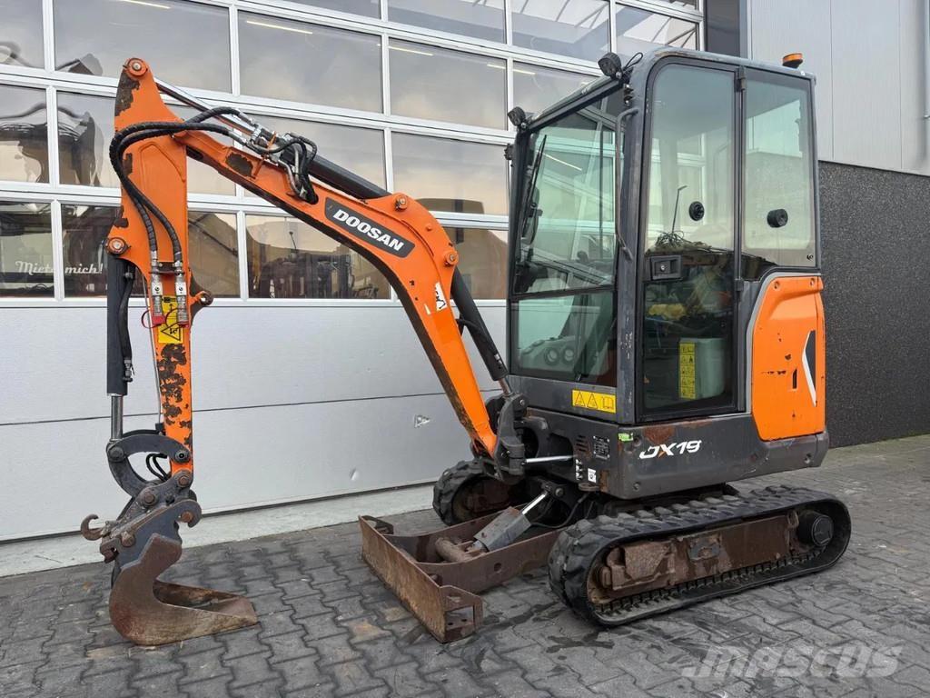Doosan DX19 Mini rýpadlá < 7t