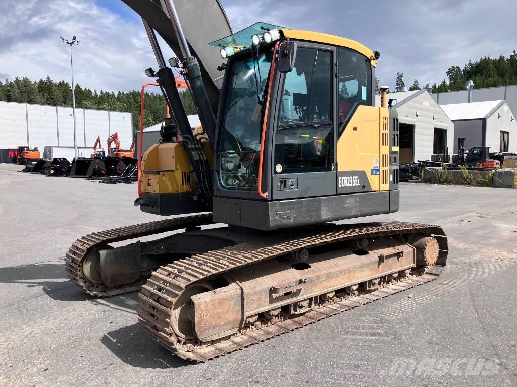 Volvo ECR 235 E Pásové rýpadlá