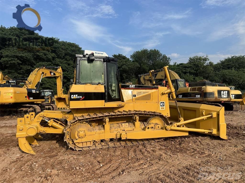 CAT D7G Pásové dozéry