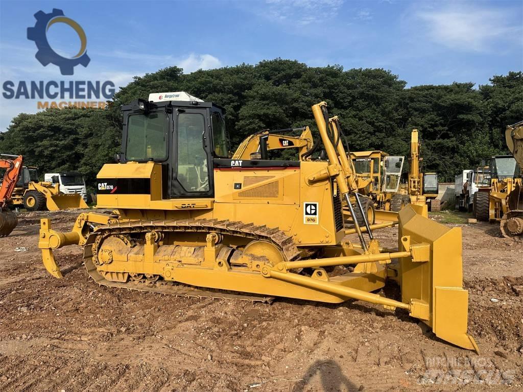 CAT D7G Pásové dozéry