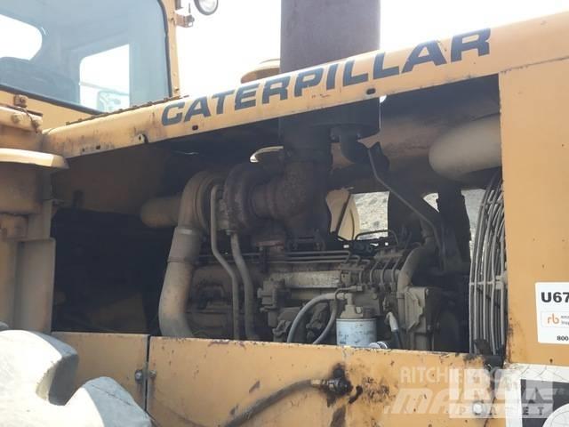 CAT 980 B Kolesové nakladače