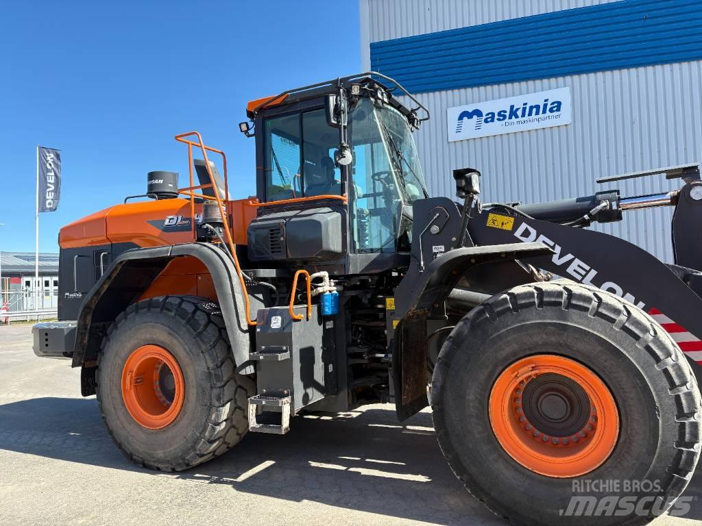 Develon DL480-7 Kolesové nakladače