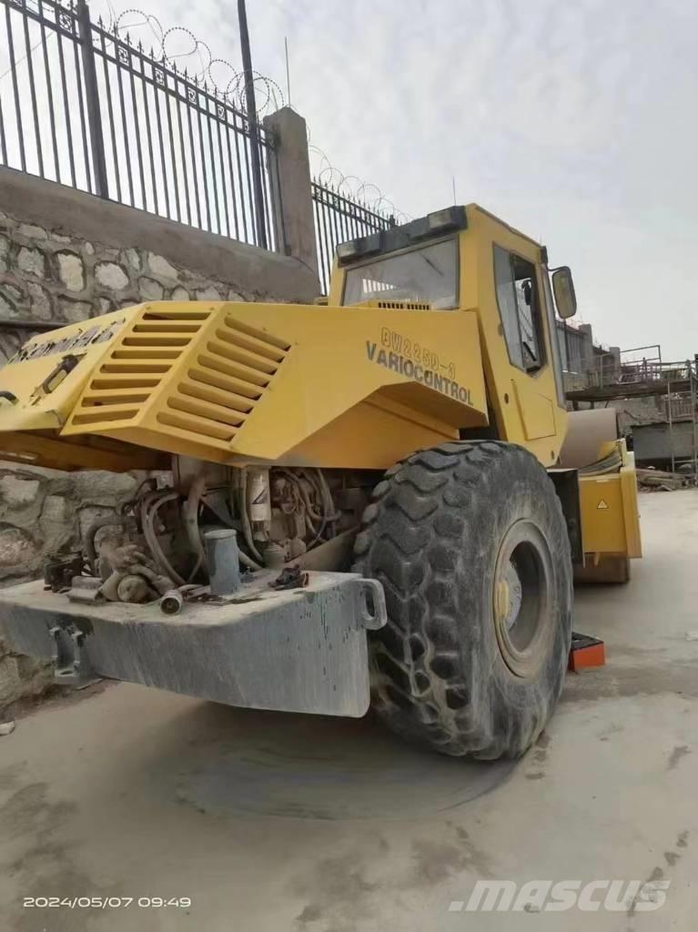 Bomag bw225d-3 Tandemové valce