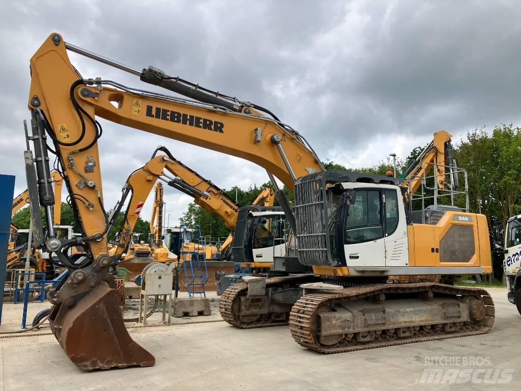 Liebherr R 945 Pásové rýpadlá