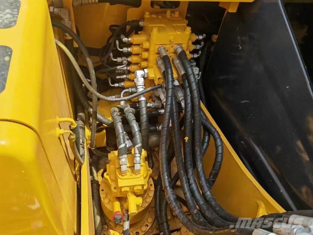 Komatsu PC 130 LC-7 Pásové rýpadlá