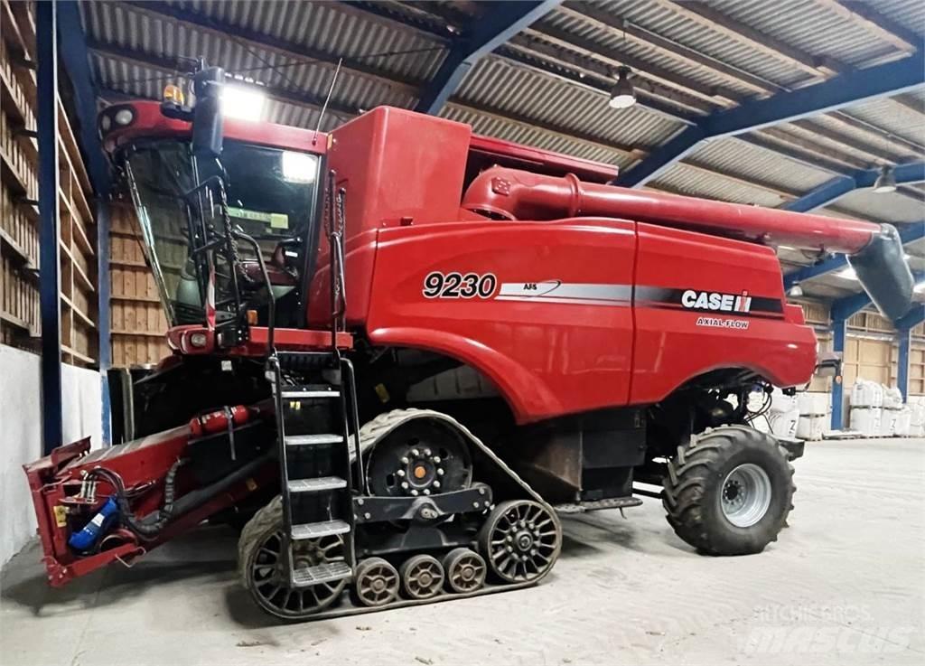 Case IH 9230 Kombinované zberacie stroje