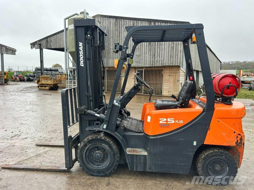 Doosan G 25 GP Plus LPG vozíky