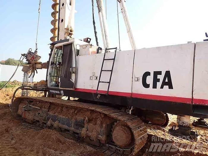 Casagrande CFA26 Povrchové vrtné súpravy