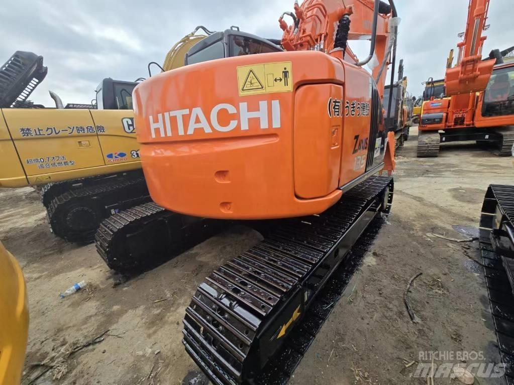 Hitachi ZX 135 US Pásové rýpadlá