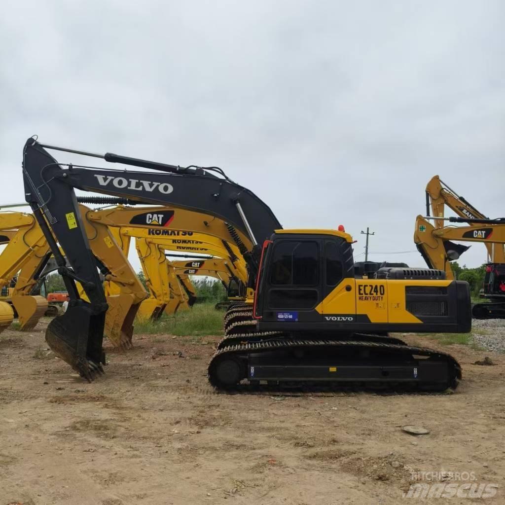 Volvo EC 240 Pásové rýpadlá