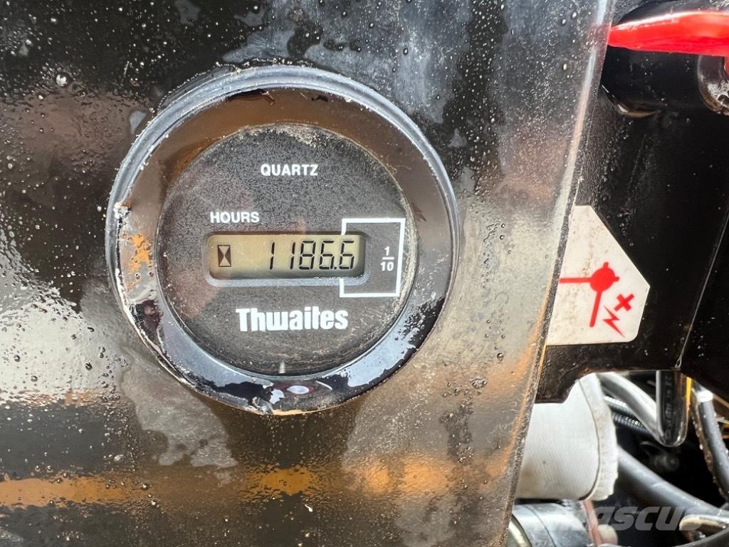 Thwaites MACH580 Stavebné sklápače