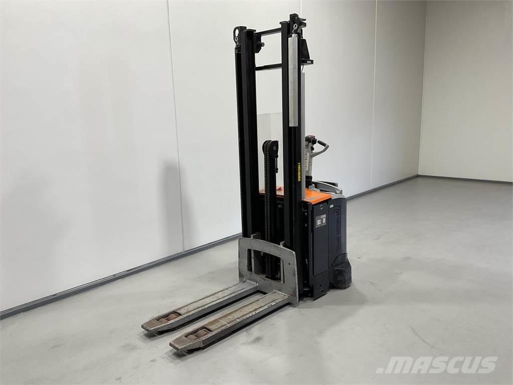 Rocla SP12ACI Samohybné vozíky