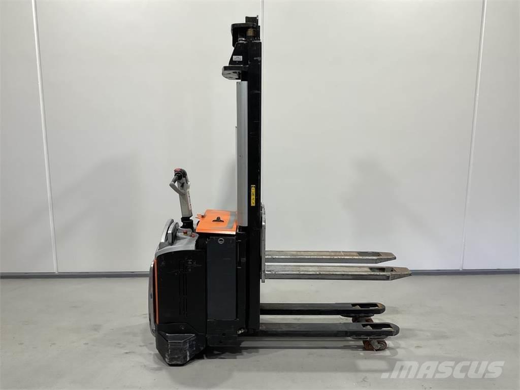 Rocla SP12ACI Samohybné vozíky