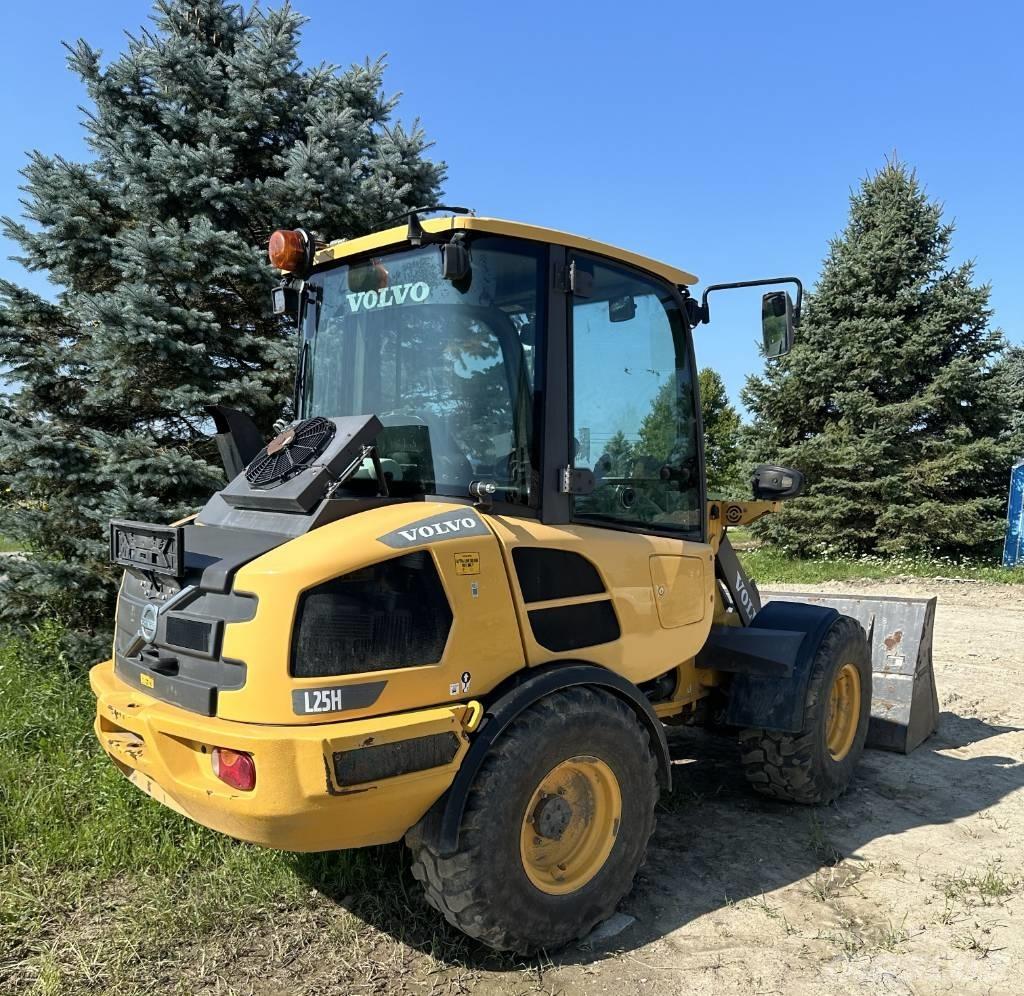 Volvo L 25 H Kolesové nakladače