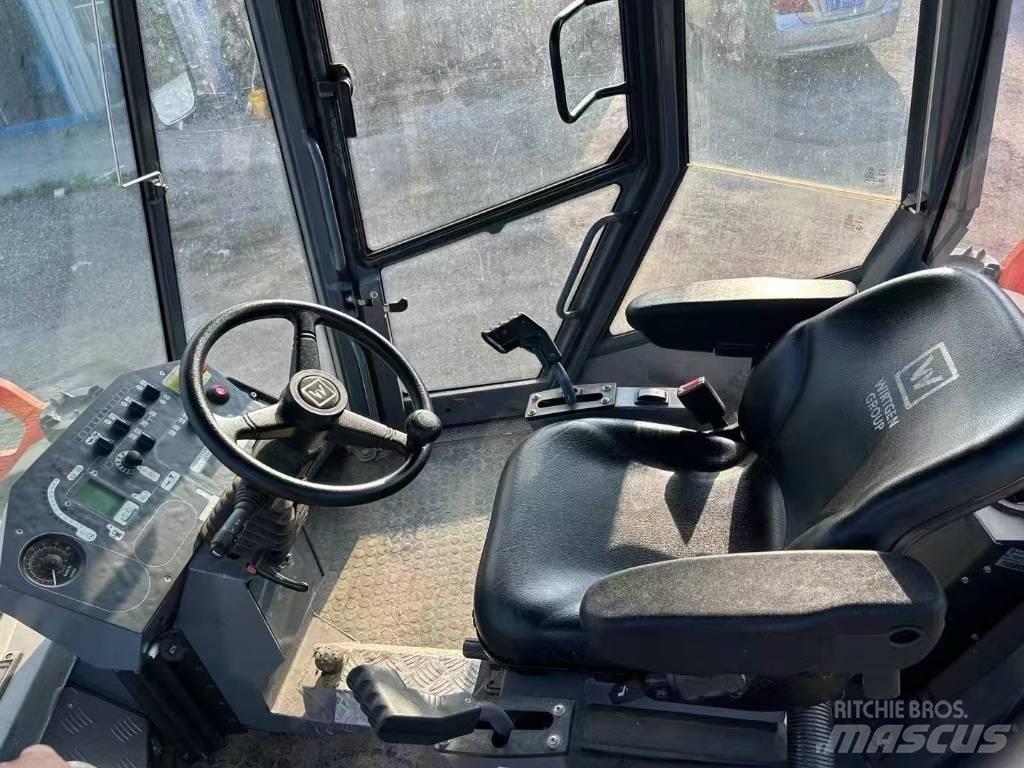 Bobcat S 300 Šmykom riadené nakladače