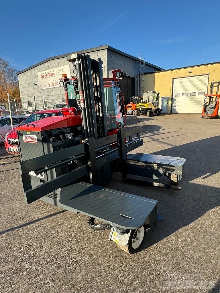 Combilift C3000ET 4 cestné vysokozdvižné vozíky