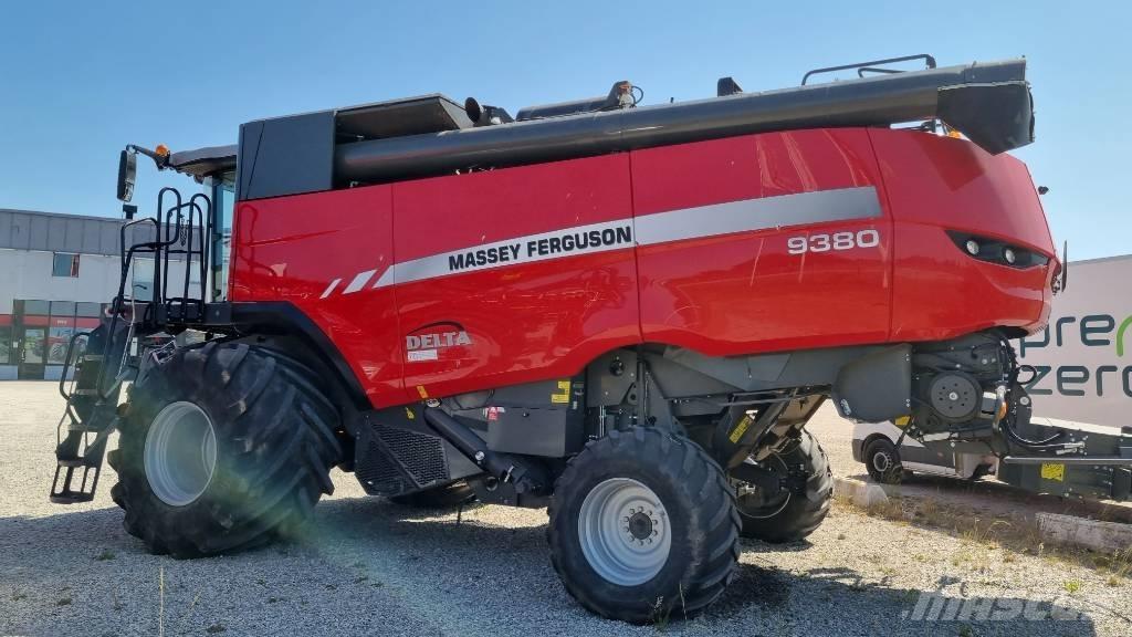 Massey Ferguson 9380 Kombinované zberacie stroje