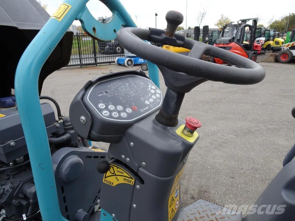 Hamm HD12VV Tandemové valce