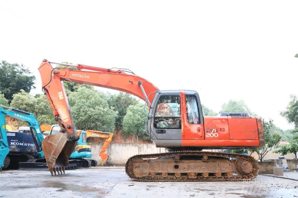 Hitachi ZX 200 LC-3 Pásové rýpadlá