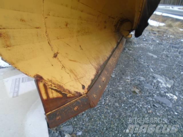  SNOW PLOW 162'' Príslušenstvo pre čelné nakladače