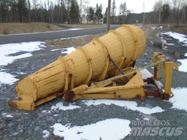  SNOW PLOW 162'' Príslušenstvo pre čelné nakladače