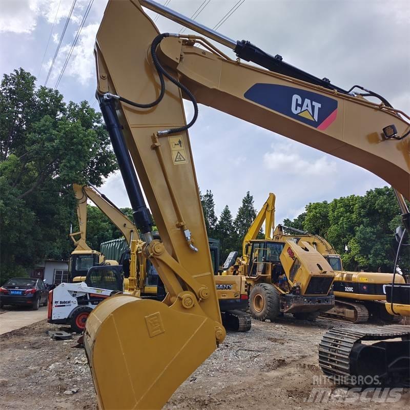 CAT 320 D L Pásové rýpadlá