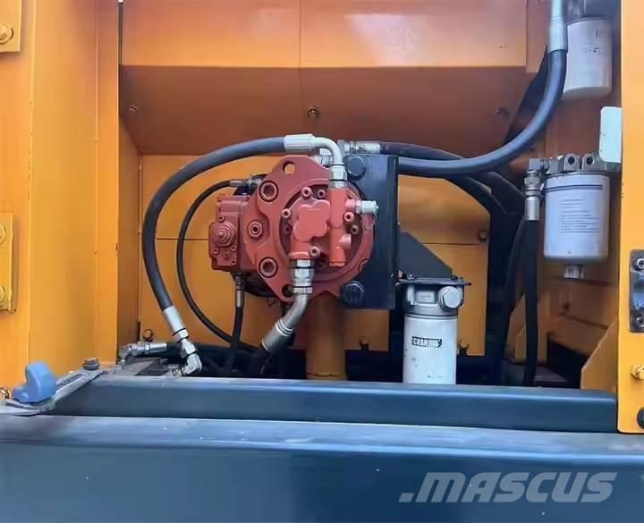 Hyundai R220LC-9S Pásové rýpadlá