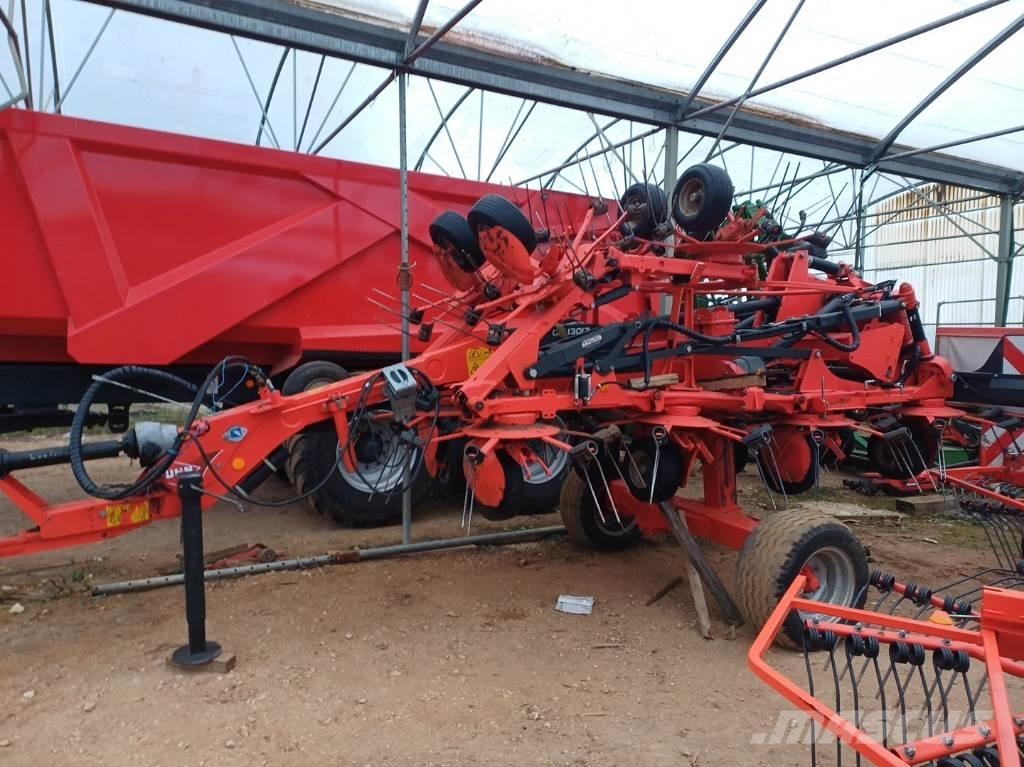 Kuhn GF 13012 Obracače a zhrabovače sena