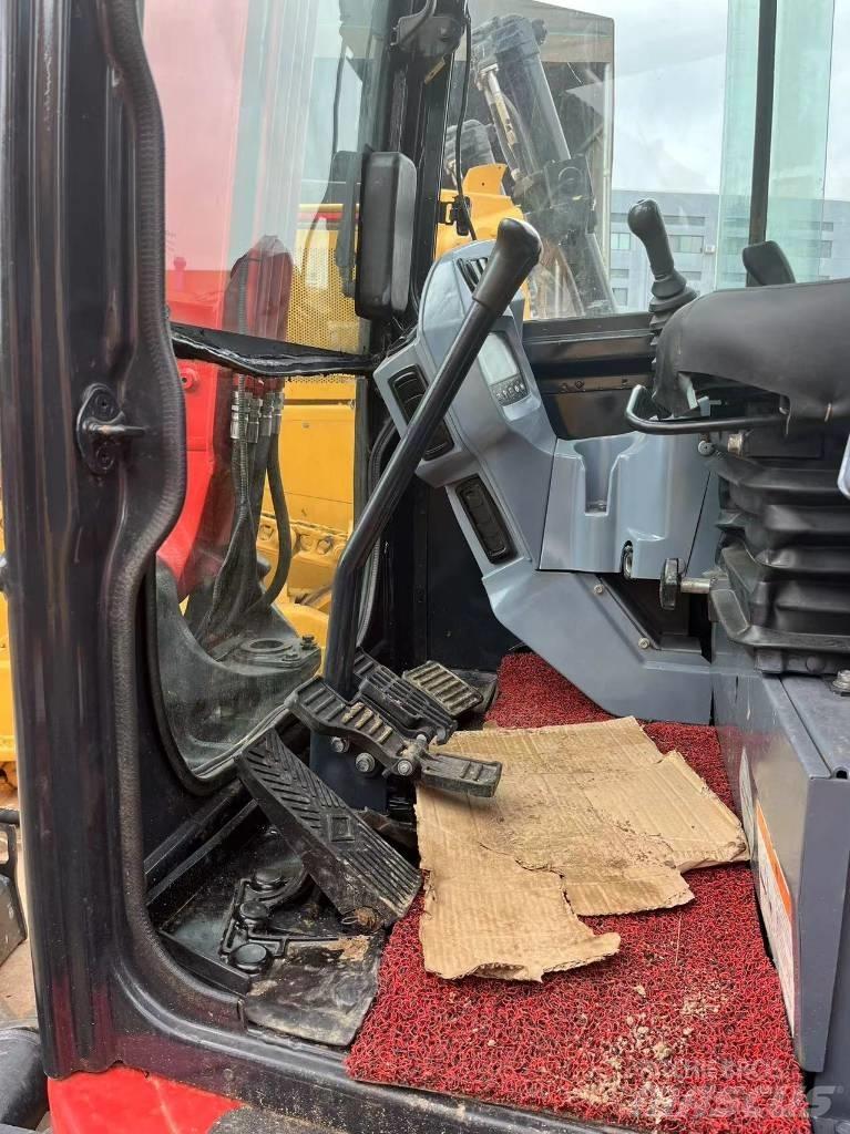Kubota KX 163 Midi rýpadlá 7 t - 12 t