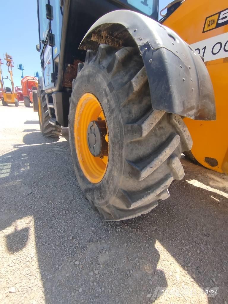 JCB 540-140 Teleskopické manipulátory