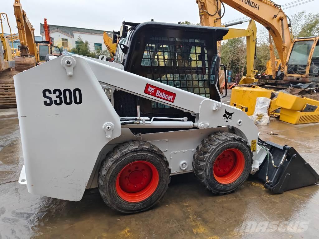 Bobcat S 300 Šmykom riadené nakladače