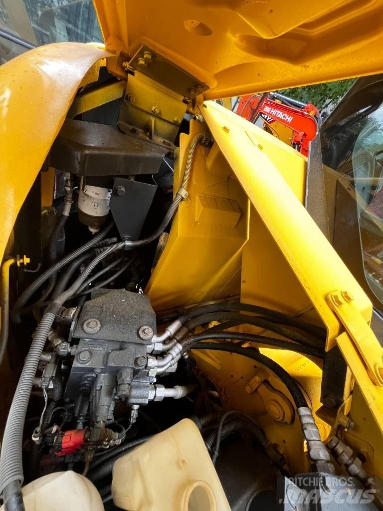 Komatsu PC78US-8 Pásové rýpadlá