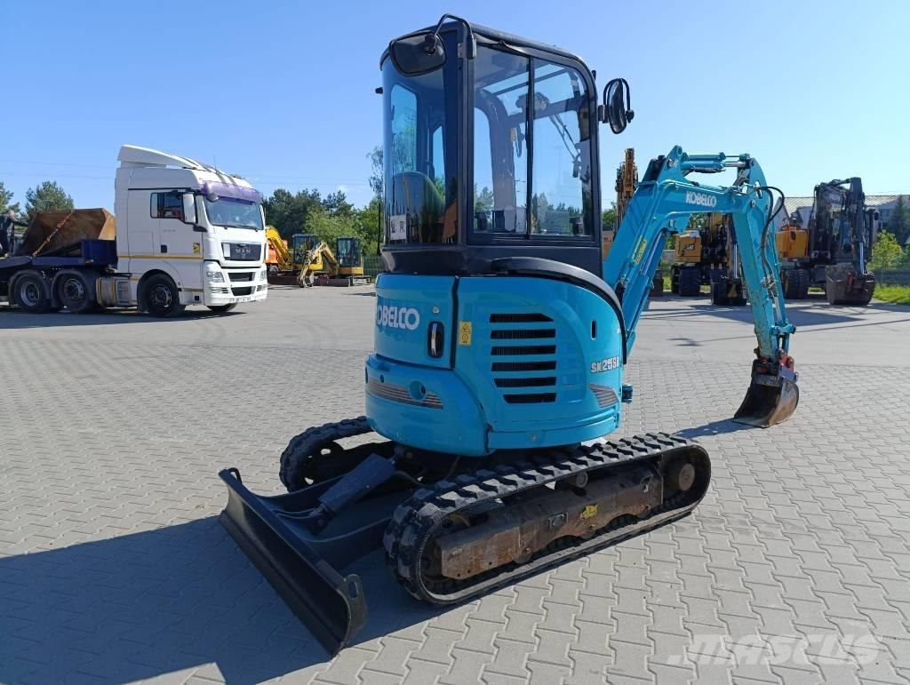 Kobelco SK25SR-6 Mini rýpadlá < 7t