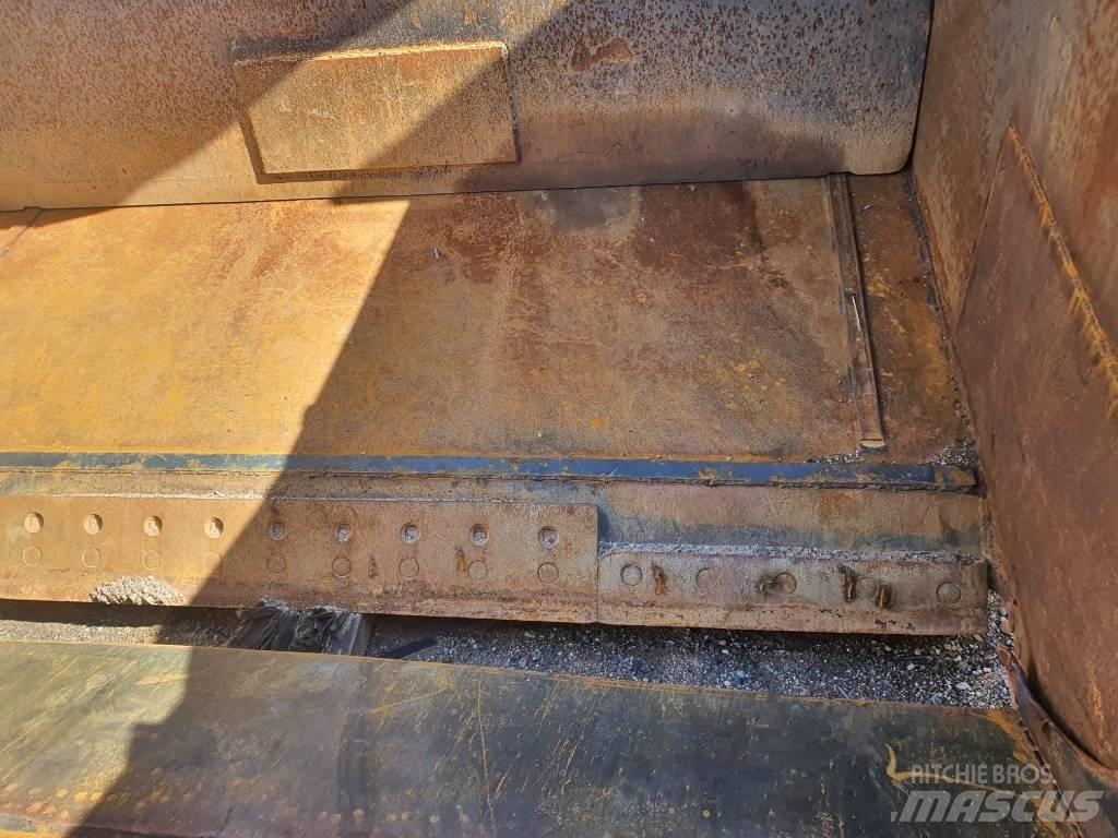 CAT 627 F Skrejpre