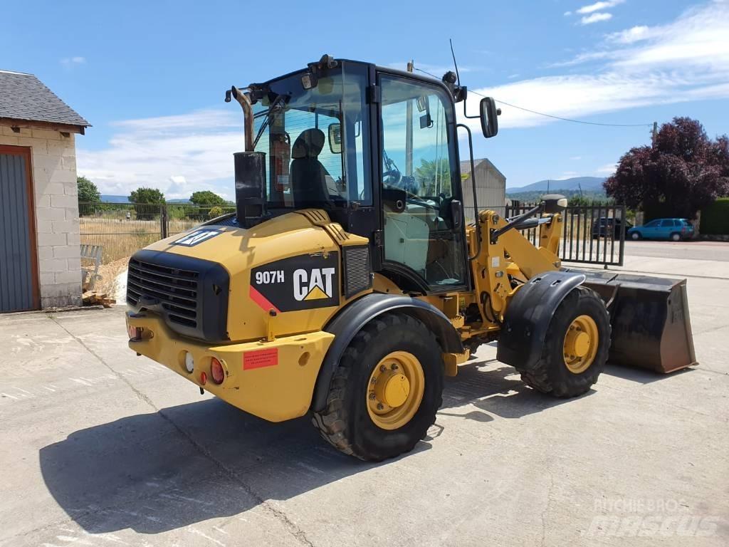 CAT 907 H Kolesové nakladače
