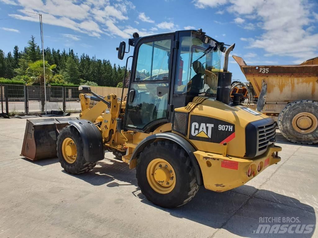 CAT 907 H Kolesové nakladače