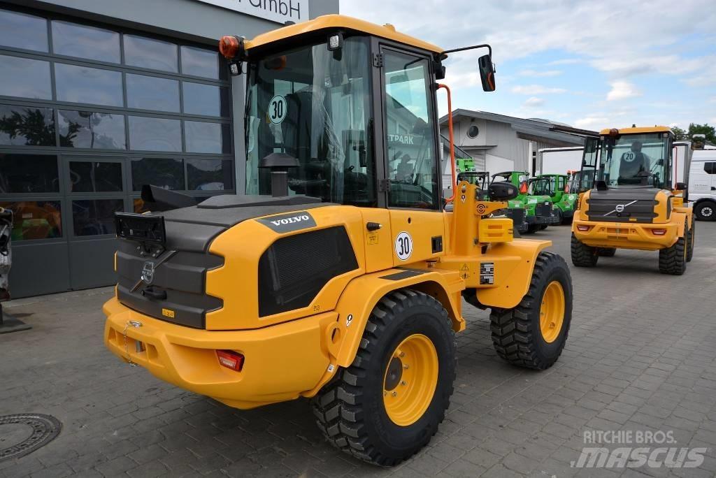 Volvo L 35 HS Kolesové nakladače