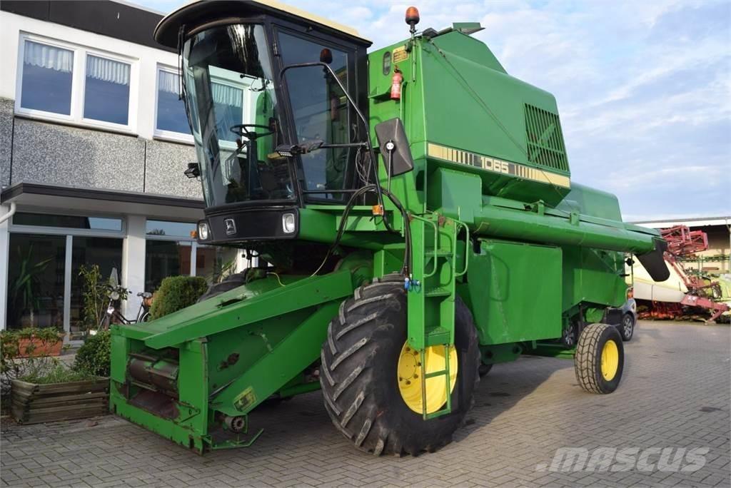 John Deere 1065 Kombinované zberacie stroje