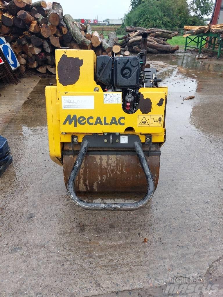 Mecalac MBR71 Ťahačové valce