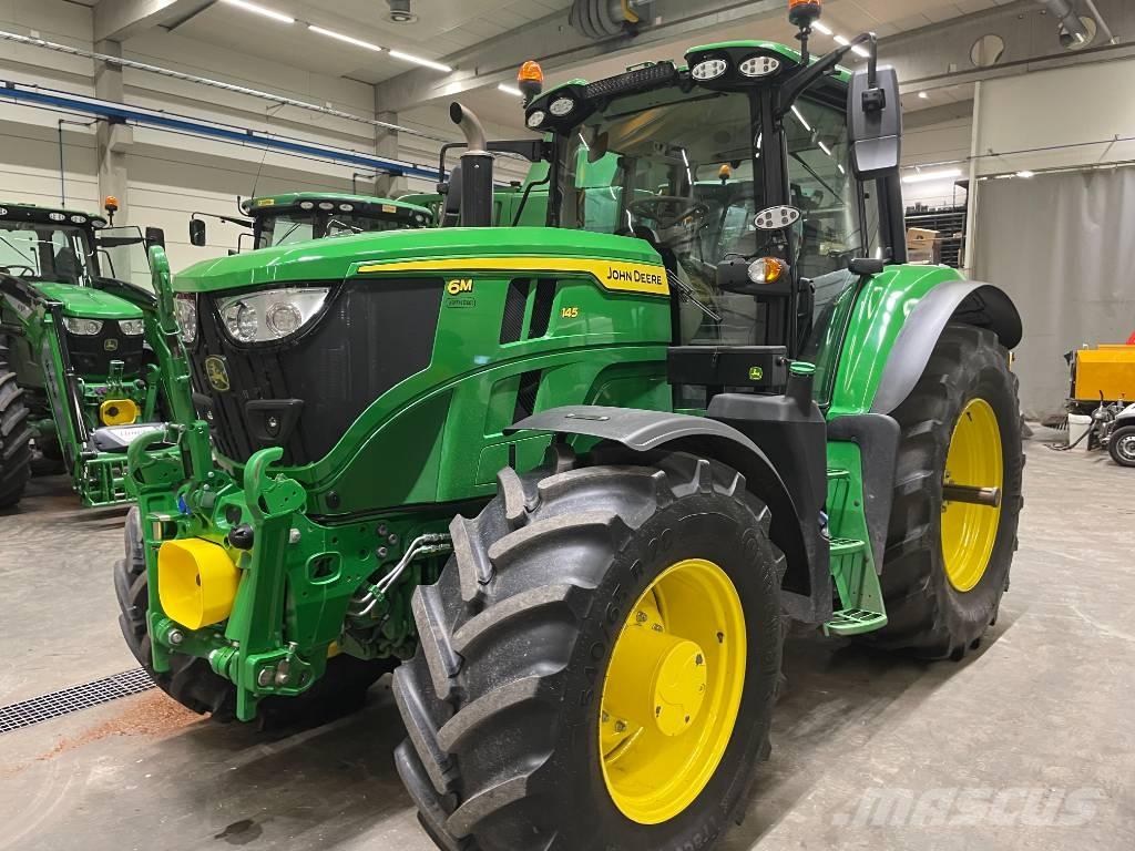 John Deere 6M145 Traktory