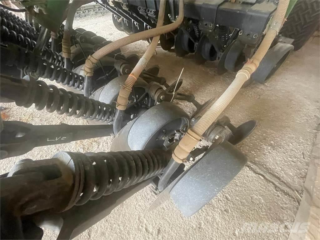 John Deere 750 A Mechanické sejačky